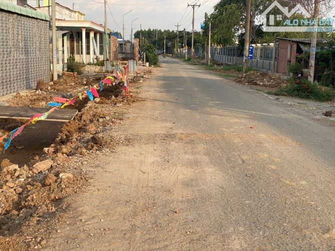 Kèo Thơm Chủ cần Tiền Bán Gấp Lô Đất 1139m2 Mặt Tiền Đương HƯƠNG LỘ 15  Chỉ 3Tỷ2 Thương Lư - 2