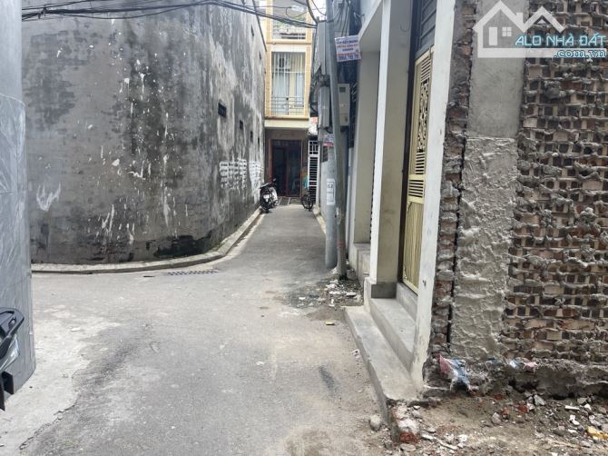 Mảnh đất đẹp Hiếm_ Cửu Việt Trâu Quỳ -60m MT 4 m - Trung Tâm Thị Trấn chỉ nhỉnh 8 Tỷ - 2