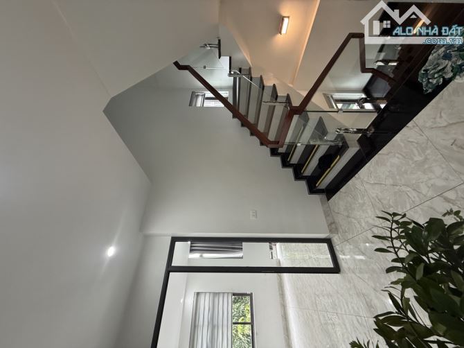 Bán biệt thự phố Trịnh Văn Bô, 150m2, 5 tầng, view đẹp, ở và kinh doanh, 32 tỷ hơn. - 2