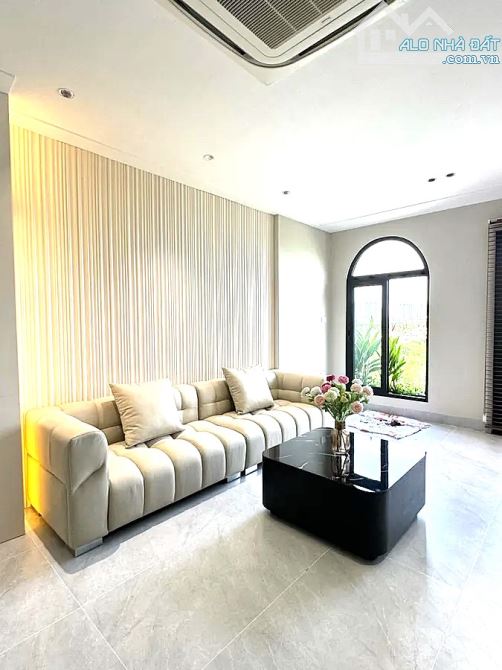 BÁN NHÀ CỰC PHẨM  NGỌC THỤY LONG BIÊN, 5 TẦNG, NGÕ THÔNG Ô TÔ TRÁNH,CÔNG VIÊN, GIÁ 13.X T - 2