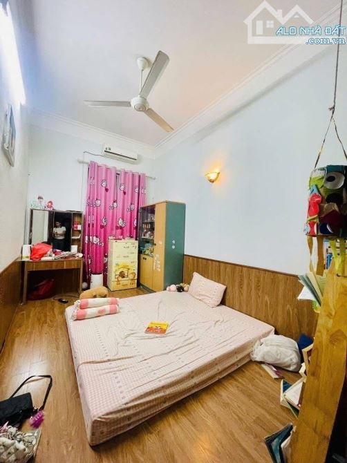 CHỦ THỞ OXI CẦN BÁN GẤP HẠ CHÀO 2 TỶ - PHẠM TUẤN TÀI CẦU GIẤY - NHÀ PHÂN LÔ - VỈA HÈ ÔTÔ - 2