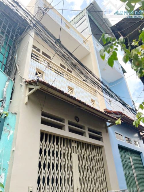 Bán nhà 2 tầng NH L 6.3m hẻm 125 Nguyễn Thị Tần P2Q8. Giá: 4.65 tỷ - 2