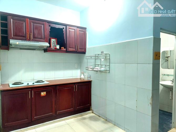 Bán nhà Tân Bình • 70m2 - Hẻm 8m kinh doanh - Khu Bàu Cát sầm uất - 2
