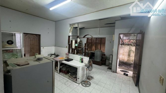 Bán nhà Mặt tiền Nguyễn Duy Cung - ngay Phan Huy Ích, 12x32m, Cấp 4 - tiện xây, 31,5 tỷ, - 2