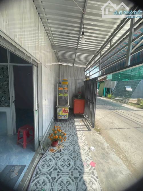 Cần tiền xoay gấp ! bán nhanh căn nhà MT ở xã Tân Hiệp , Hóc Môn 87m2 SHR giá 905tr - 2