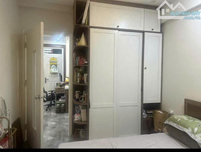Bán căn chung cư toà B11 Nam Trung Yên -58m2,2 ngủ + 1 wc giá  4.x tỷ - 2