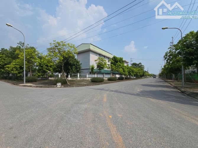 Bán đất vàng tại Thường Tín - lô góc, mặt tiền rộng, vỉa hè hai bên,131m2 chỉ 7,5 tỷ - 2