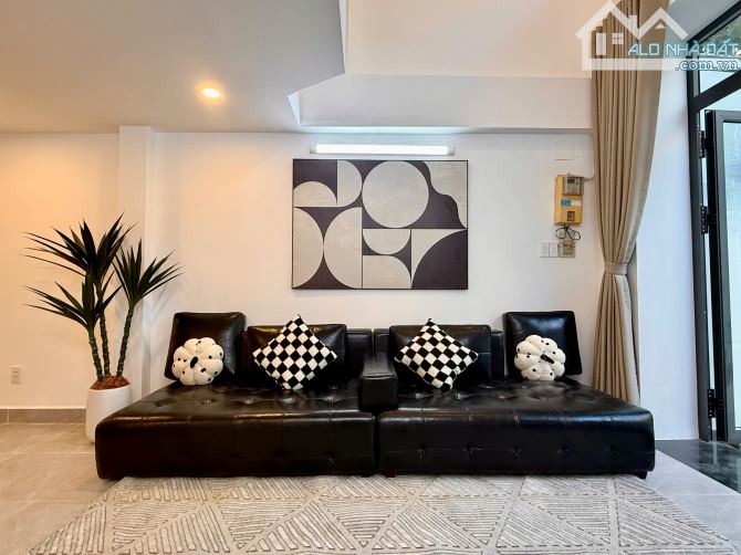 BÁN TÒA CĂN HỘ DỊCH VỤ P17 NGUYỄN CỬU VÂN - DT 7X28 -HĐT 100TR/TH - 2