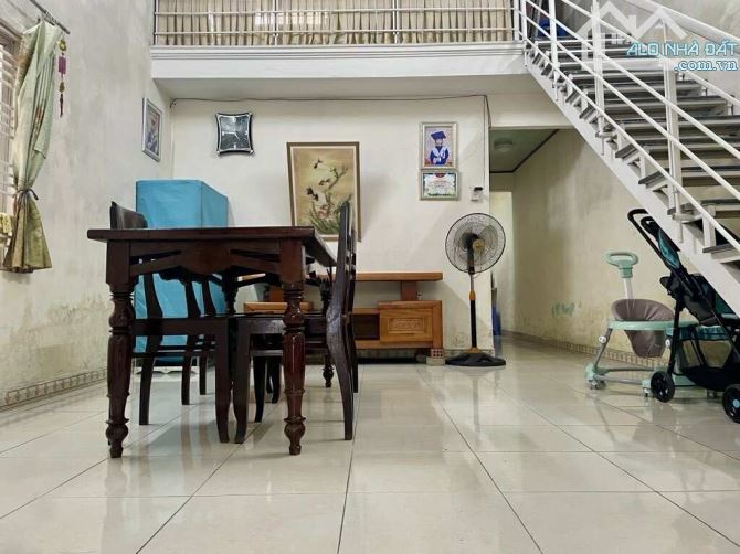 Chào bán nhà gác lững giá siêu mềm ngay trung tâm thành phố, phù hợp an cư - 2