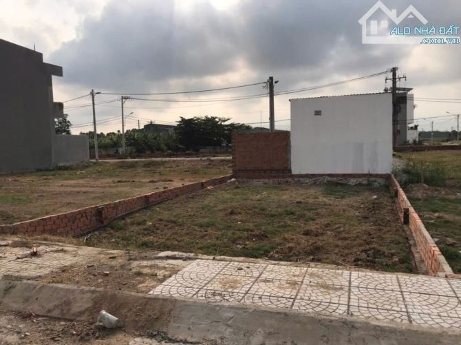 Đường Long Thuận, Gần Vinhomes GrandPark , 4,4 tỷ, ngang Lớn 7m, 90m2 Quận 9, TP.HCM - 2