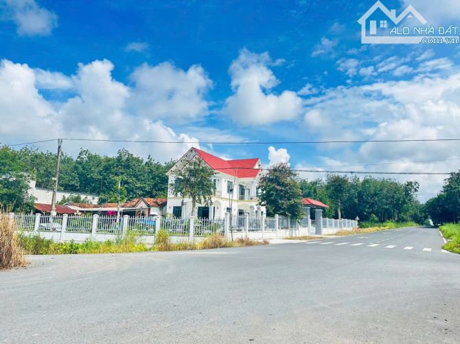 Bán lô đất xây nhà vườn siêu đẹp mặt tiền rộng miên man, view suối phía sau - 2