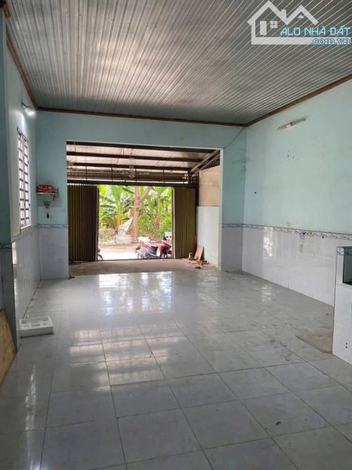 Kẹt tiền  ! Cần bán gấp căn nhà ở Đ. Trần Thị Bốc , Thới Tam Thôn 88m2 SHR giá 920 triệu - 2