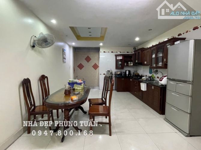 P Tuấn... Bán nhà Phố  Hồ Sen – Ô Tô Đỗ Cửa • DIỆN TÍCH~70m² (ngang 4m)• 4 Tầng  xây chắn - 2