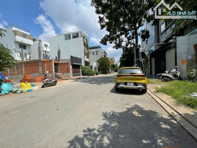 Bán đất mặt tiền đường số 11 An Phú quận 2. Vị trí thông đường Lương Định Của và Trần Lựu - 2