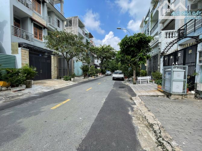 Bán nhà mặt tiền đường số 31E phường An Phú quận 2. Kết cấu hầm 3 tầng. Khu vực cao cấp - 2