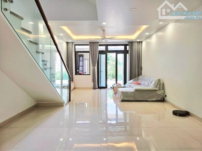 NHÀ 80M² – 3 TẦNG – HẺM XE TẢI – KHU PHÂN LÔ – TNP A QUẬN 9 – 6.X TỶ - 2