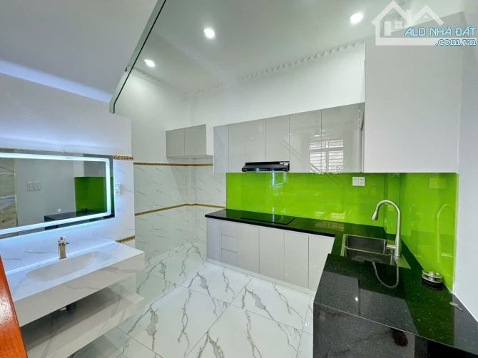 Khách sạn VIP – Khu Tân Bình – hầm 7 tầng – 150m2 – HXH - 2