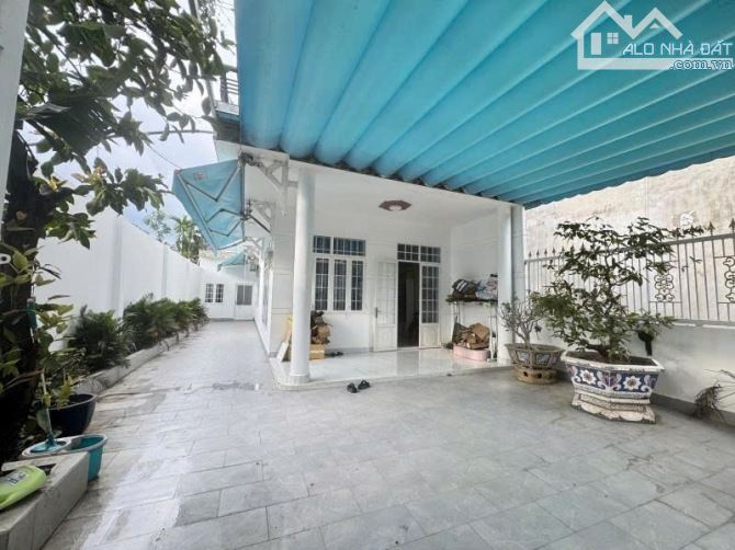 BIỆT THỰ SÂN VƯỜN LINH ĐÔNG  2 TẦNG  HẺM XE TẢI  200M  GIÁ CHỈ 12,2 TỶ - 2