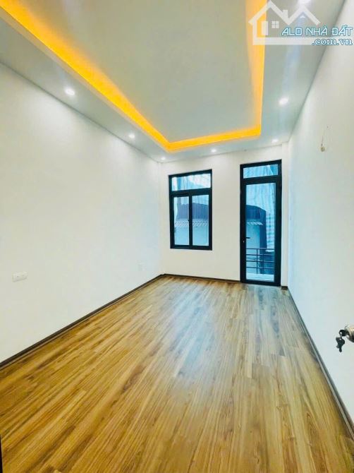 VŨ TÔNG PHAN 2 THOÁNG- NGÕ THÔNG - KINH DOANH TỐT – Ô TÔ ĐỖ CỬA – NHÀ MỚI Ở NGAY- 9.3 TỶ - 2