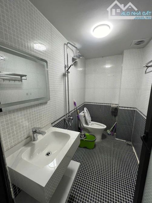 BÁN NHÀ KIM GIANG HOÀNG MAI,2 THOÁNG,NGÕ NÔNG GẦN PHỐ,Ô TÔ ĐỖ CỬA,36M2+5 TẦNG,GIÁ 7.5 TỶ - 2