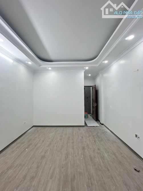 Bán nhà xây mới Đại La - 5 tầng thang máy - 2 thoáng - gần phố, ngõ 3m - ở cực đỉnh - 2