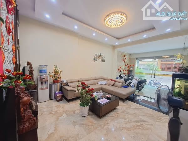 MẶT PHỐ ĐẠI MỖ NAM TỪ LIÊM 30 TỶ DT 130M MT 6M  8T Ô TÔ 7 CHỖ ĐỖ CỬA THOÁNG SÁNG - 2