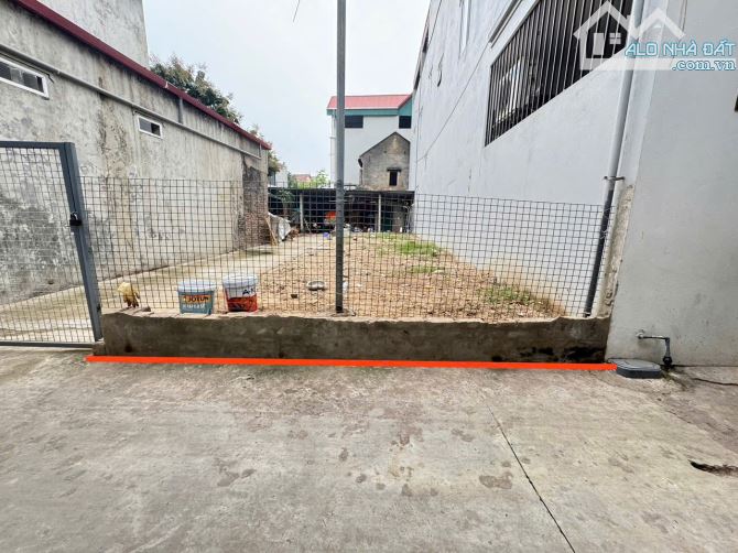 Bán đất thôn Chi Đông, xã Quang Minh, Mê Linh. Gần chợ lớn. Gần khu công nghiệp Quang - 2