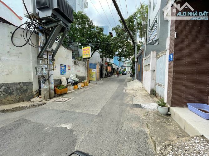 Bán nhà góc 2 mặt tiền đường số 8. Ngay chợ Đo Đạc. Kinh doanh buôn bán. Có hợp đồng thuê - 2
