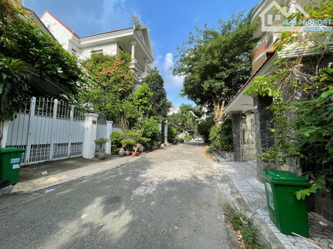 Bán biệt thự khu nhà ở An Bình quận 2. Khu vực đáng sống. Gần đường Trần Não. Nhà đẹp. - 2