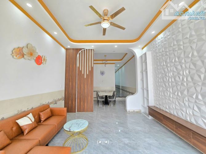 Bán nhà phố mới Gần chợ Thái Bình P.Hố Nai mới Biên Hoà -Đồng Nai - Giá 2tỉ800tr - 2