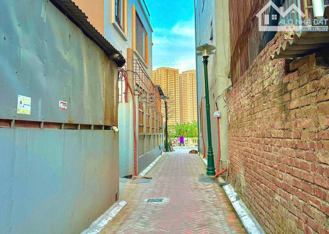Bán đất Lại Đà,Đông Hội,43m2 4 tỉ, 2 thoáng,30m ra hồ điều hoà, sát triển lãm,sát Vinhomes - 2