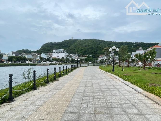 BÁN BIỆT THỰ 180M2 (3 TẦNG) PHAN CHU TRINH VŨNG TÀU (HỒ + CÔNG VIÊN) 16.7 TỶ GẦN BIỂN 200M - 2