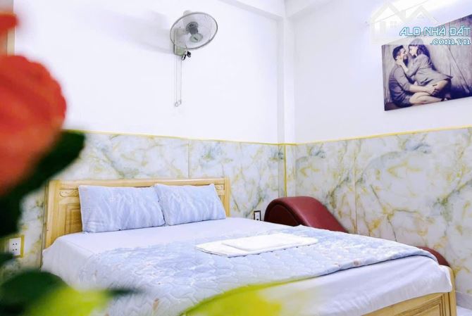 Bán Nhà Nghỉ 4 tầng đường HÀ HUY GIÁP phường THẠNH XUÂN Q12,dt168m².DÒNG TIỀN 130tr/th - 2