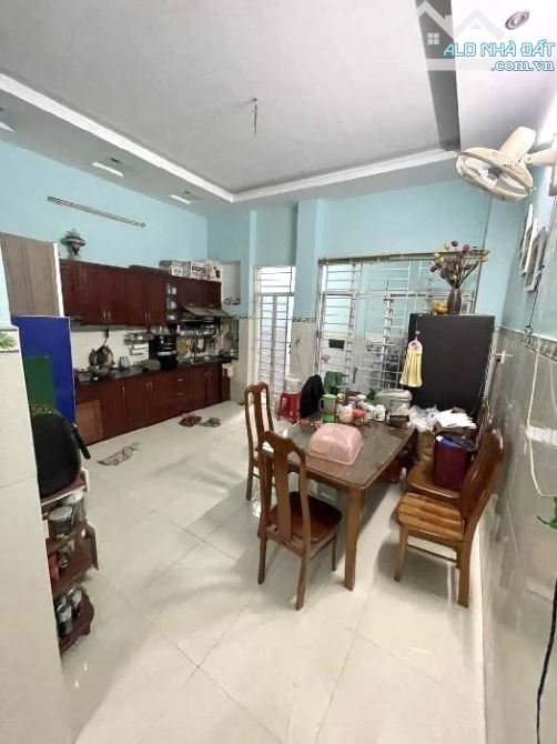 Bán Nhà Quận 7 - 4 Tầng - 80m2 - Hẻm Xe Hơi - Nhỉnh 8 Tỷ - 2