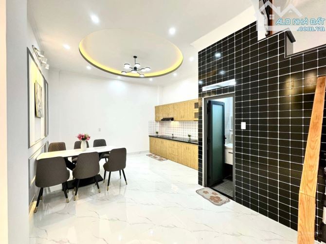Hẻm ô tô đến cửa, 5 tầng BTCT, 5PN 6WC, Nguyễn Thượng Hiền, P5 , 50m2 sổ A4, hoàn công đủ - 2