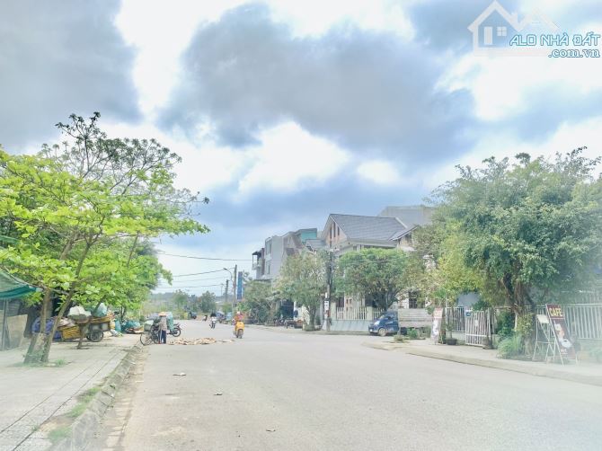 Bán nhà 3 tầng 2 mặt tiền Đinh Liệt - khu Lịch Đợi - 2