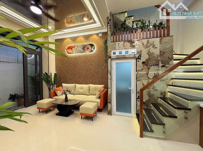 SIÊU PHẨM NHÀ ĐẸP HƠN HOA HẬU TRUNG TÂM QUẬN 6 -3 TẦNG - 4X6M - VÀO Ở NGAY - CHỈ 4.1 TỶ - 2