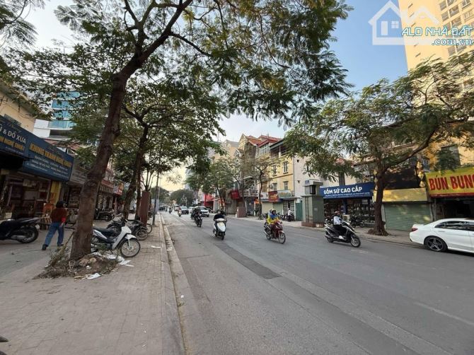 ⭐️BÁN GẤP NHÀ MẶT PHỐ NGUYỄN THÁI HỌC 230m2 X MT 7.1M2 GIÁ 110 TỈ CÓ THƯƠNG LƯỢNG. - 2