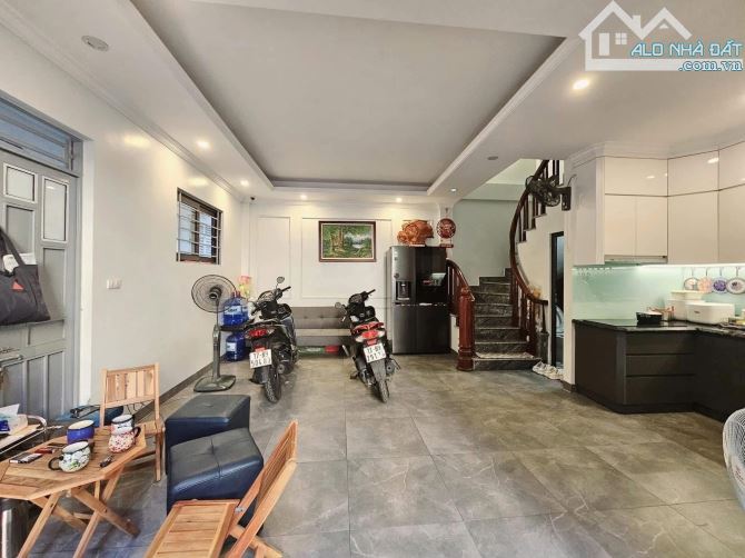 💎 Hơn 6 Tỷ – Lô Góc 42m² Hữu Hưng – Đại Mỗ – Ngõ Rộng – Ở Ngay - 2