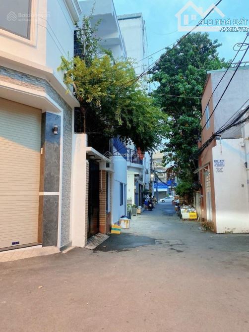 Bán nhà(4x12m) Phạm Văn Đồng-5 tầng mới cứng Bình Thạnh, HXH 6m sát mặt tiền. Gía 8tỷ9 - 2