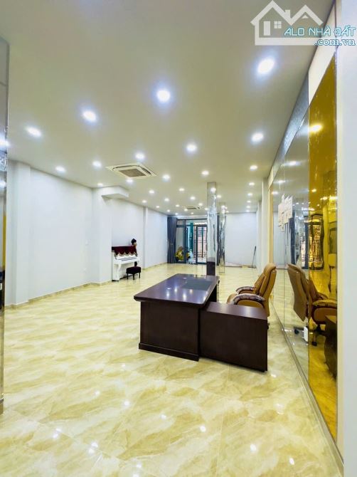 Bạch Đằng tân bình 120m2 3 tầng giá chỉ 21 tỷ - 2
