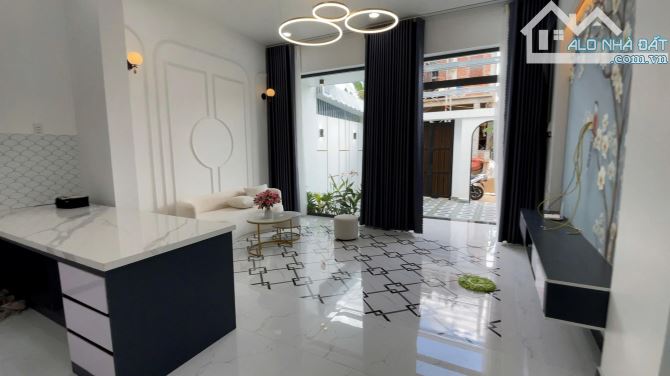 Nhà đẹp có thiết kế hiện đại tại khu nhà ở Trường Giang - 2