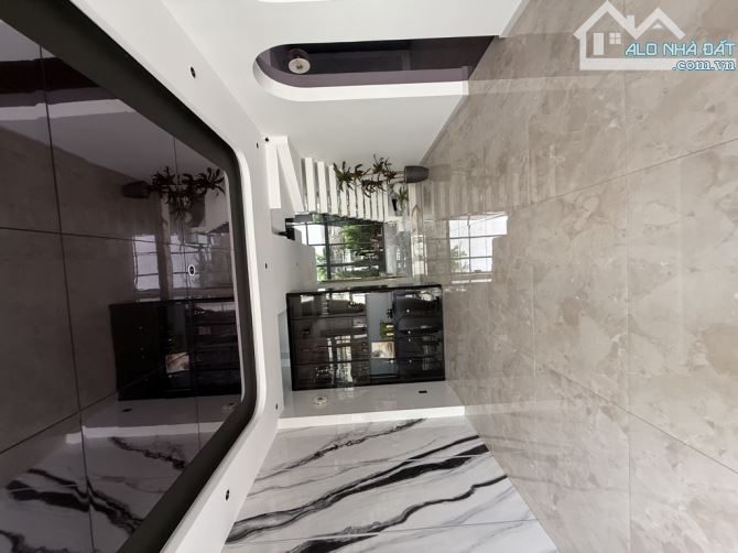 GẤP BÁN! Nhà vị trí đẹp LÊ VĂN THỌ 4.5x21 3tầng - hẻm xe hơi THÔNG gần BV Đa Khoa Gò Vấp - 2