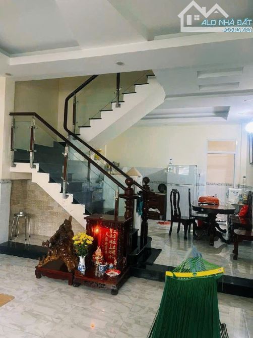 NHÀ PHỐ QUẬN 7, NGUYỄN VĂN QUỲ, 5X12m, 2 TẦNG, HẺM XE HƠI, NHỈNH 6 TỶ - 2