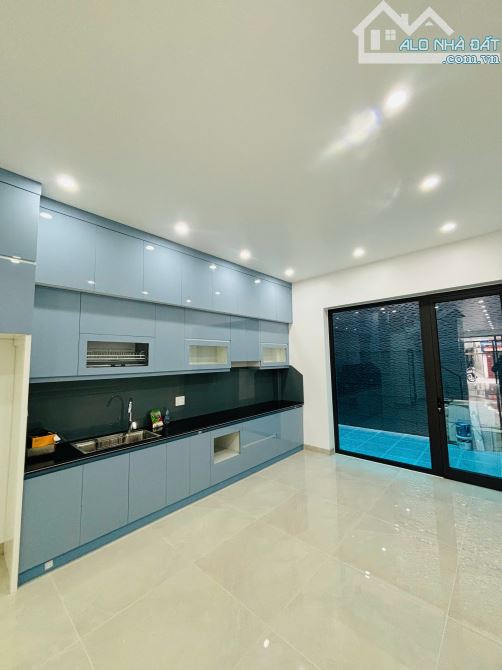 Bán nhà mặt đường khu phân lô Đằng Lâm, có thang máy, 78m2 4 tầng, ô tô đỗ thoải mái, giá - 2