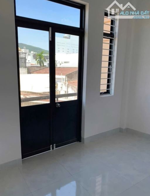 Bán nhà 3 tầng hẻm Võ Văn Dũng 41m2 - 2