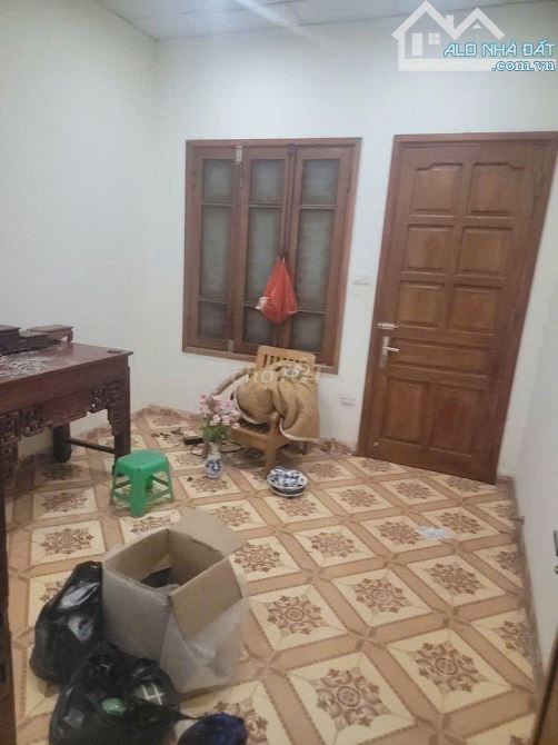 Cho thuê nhà nguyên căn  Ngõ 222 Lê Duẩn, Phường Khâm Thiên, Đống Đa, DT 30m 4 tầng, giá - 2