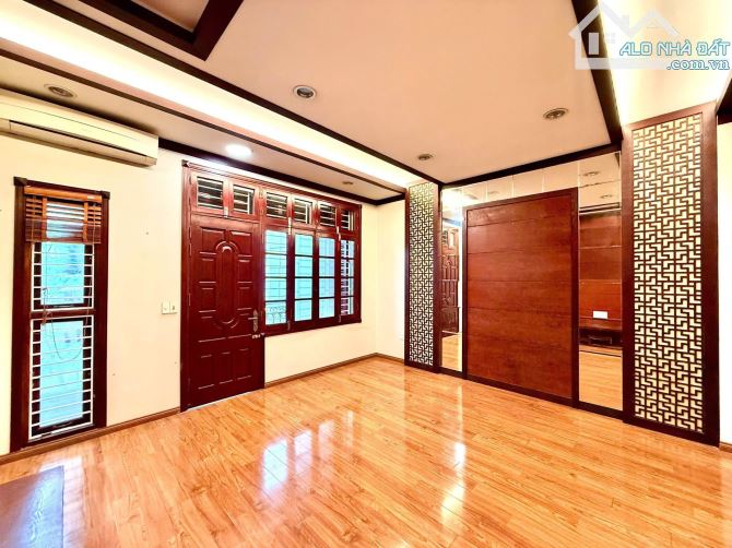 🏠CẦU GIẤY, 50M x 3T - MT 4.7M, Ô TÔ ĐỖ CỬA, 10M RA PHỐ - LÔ GÓC 3 MẶT NGÕ🚘 - 2