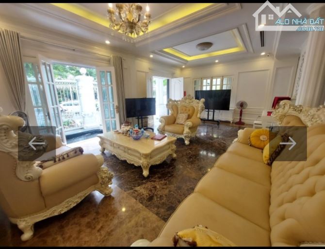 Bán biệt thự Thạch Bàn Cổ Linh kinh doanh ô tô tránh vỉa hè rộng giá 27 tỷ - 2