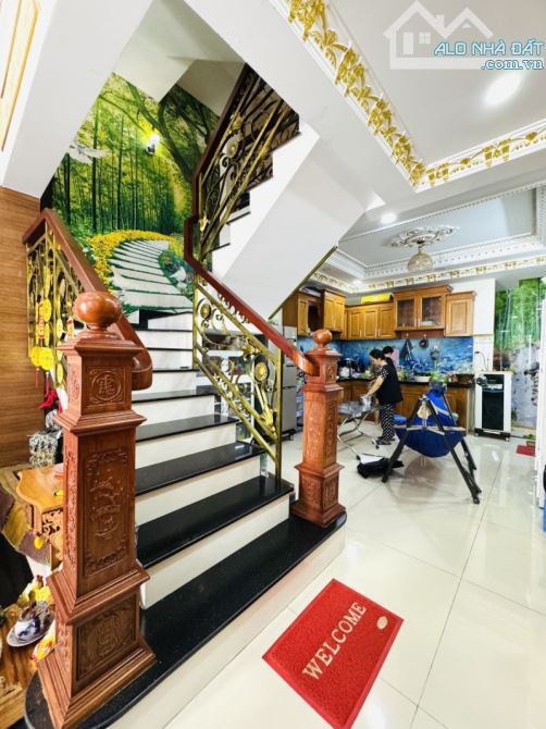Chính chủ gấp bán giảm còn 6 tỷ 199, đường Hương Lộ , 5 tầng, 57m2 - 3